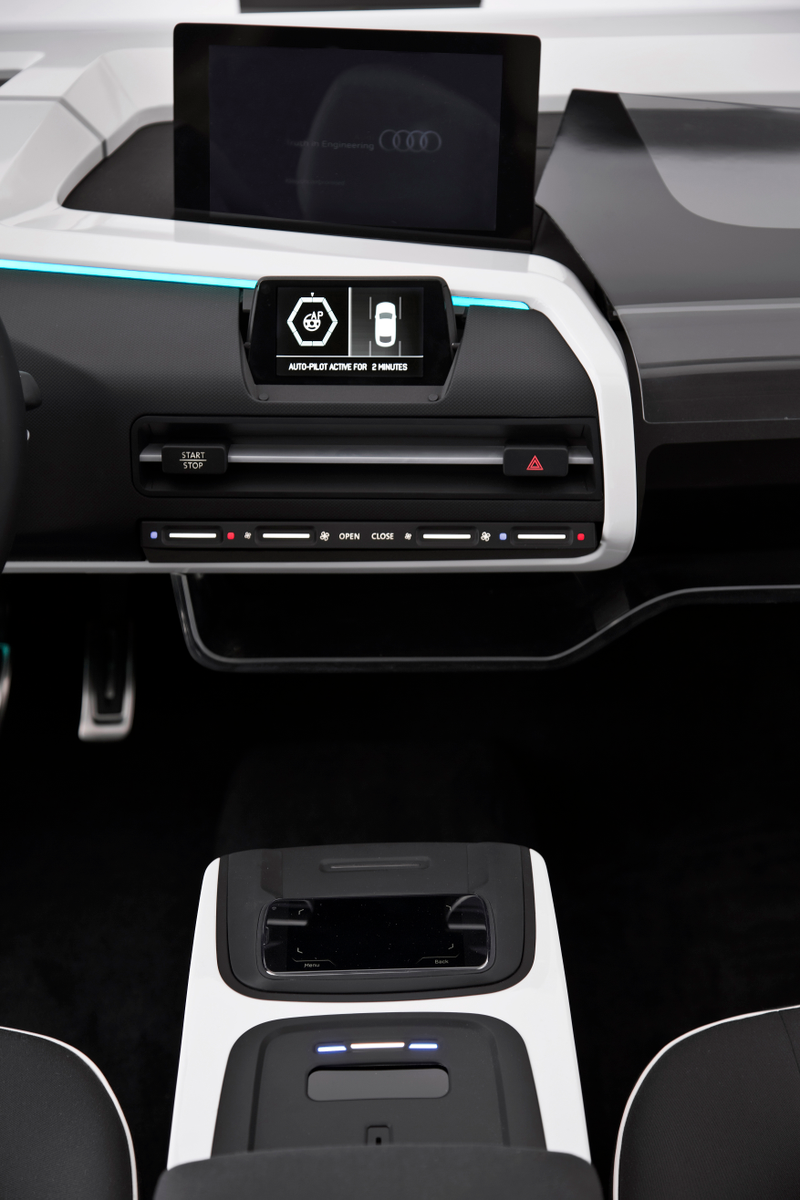 Illustration for article titled Is This What Your Car's Cockpit Will Look Like In 2025?